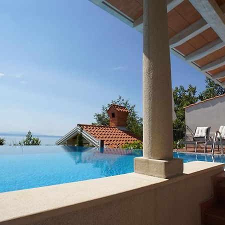 Apartments Villa Krasa Lovran Bagian luar foto