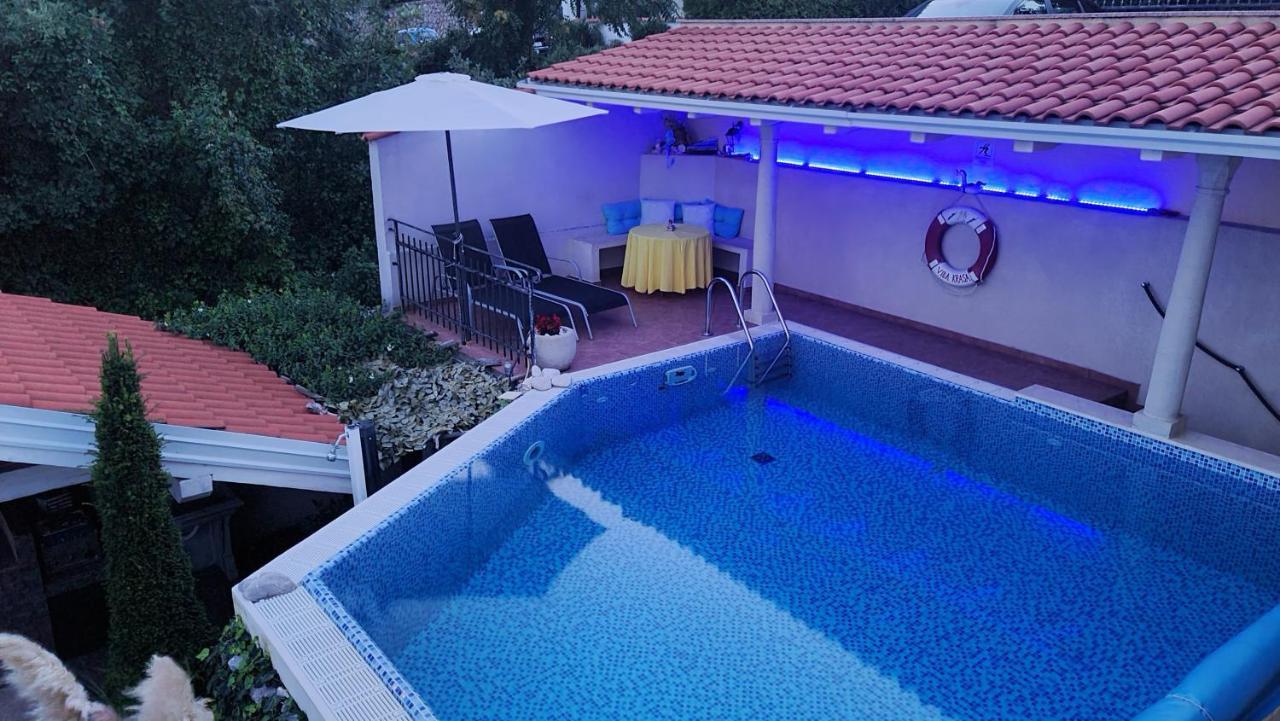 Apartments Villa Krasa Lovran Bagian luar foto