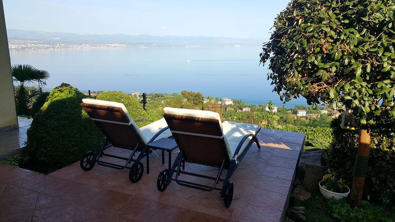 Apartments Villa Krasa Lovran Bagian luar foto